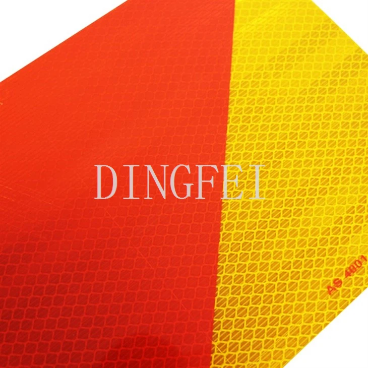Long Vehicle' Vehicle Rear Marking Plate