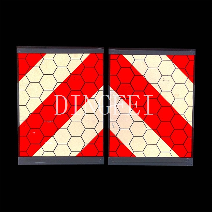Red White Reflective Tail Lift Flags